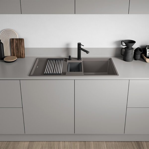 ADIRA_6S_SG_volcano-grey_RC_GRID_Colander_527604_01A_g_C_Web-PPT-JPG-Highres_190342